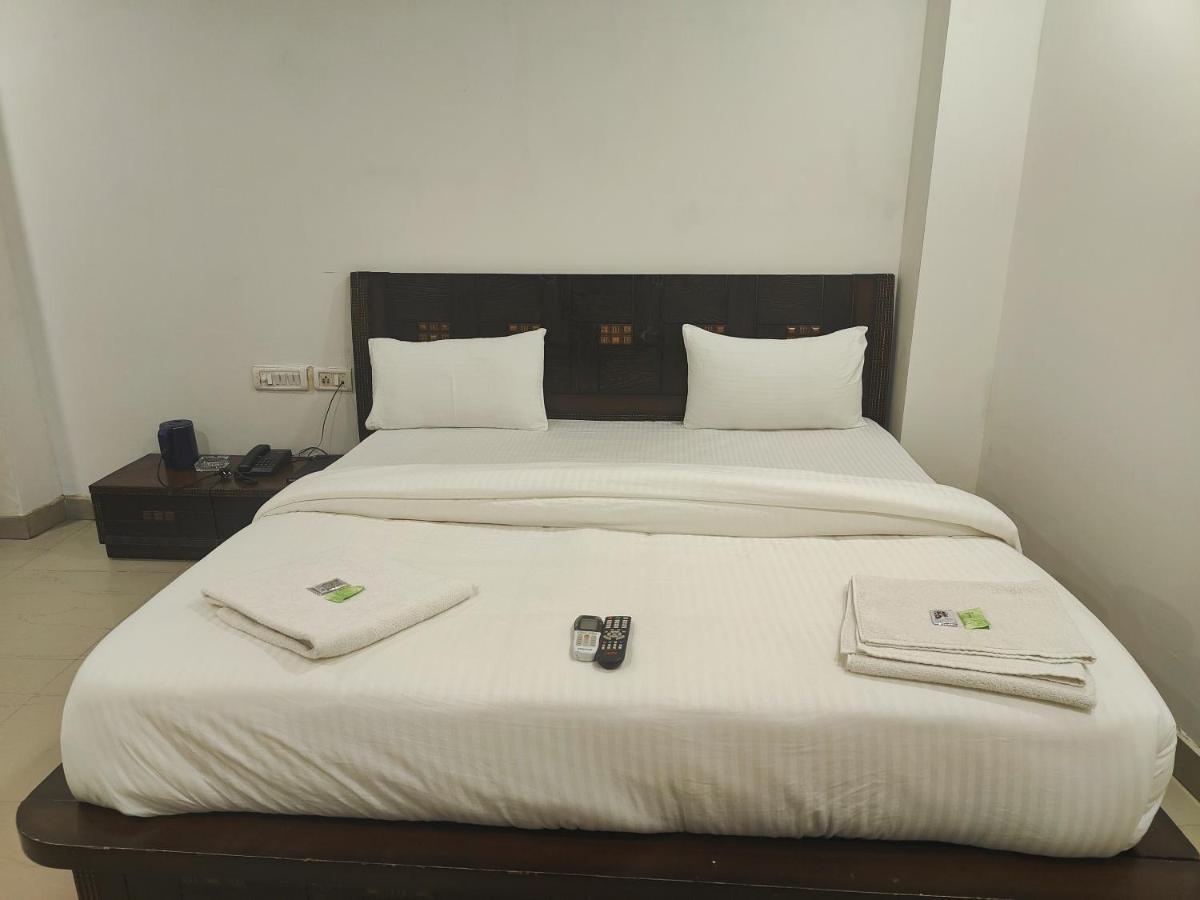 Apple - New Delhi